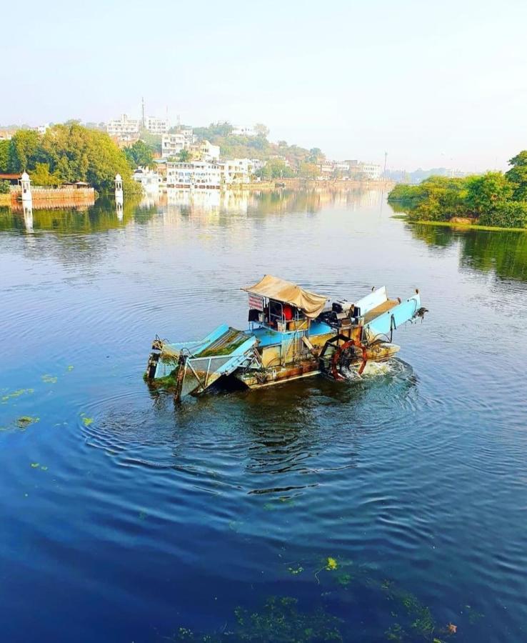 Antariksh Hotell Udaipur Exteriör bild