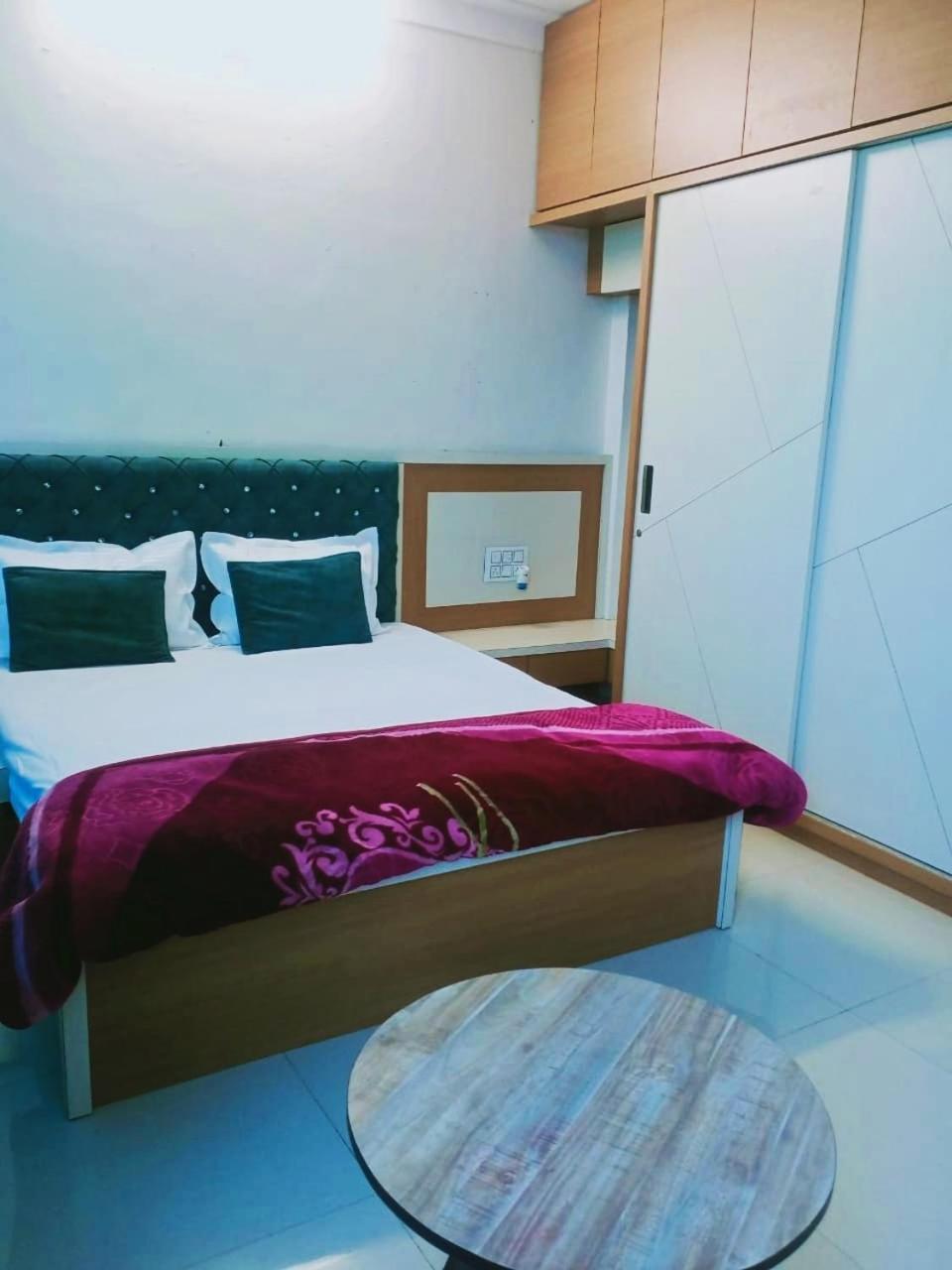 Antariksh Hotell Udaipur Rum bild