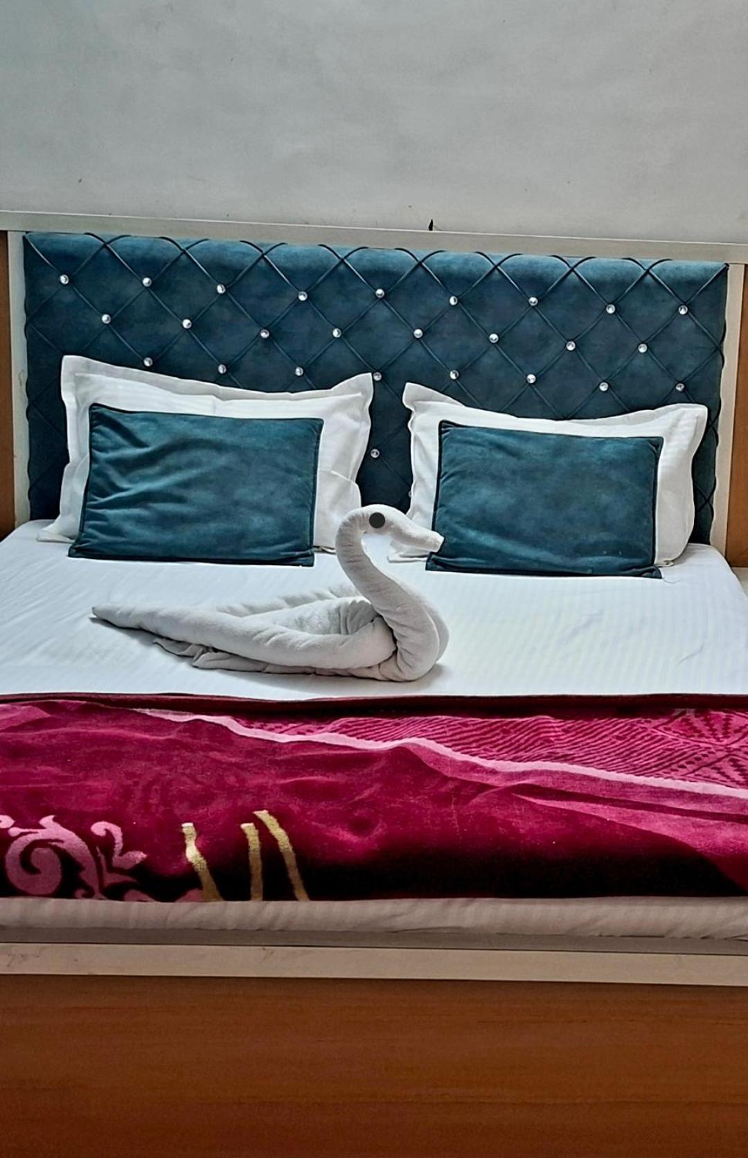 Antariksh Hotell Udaipur Exteriör bild