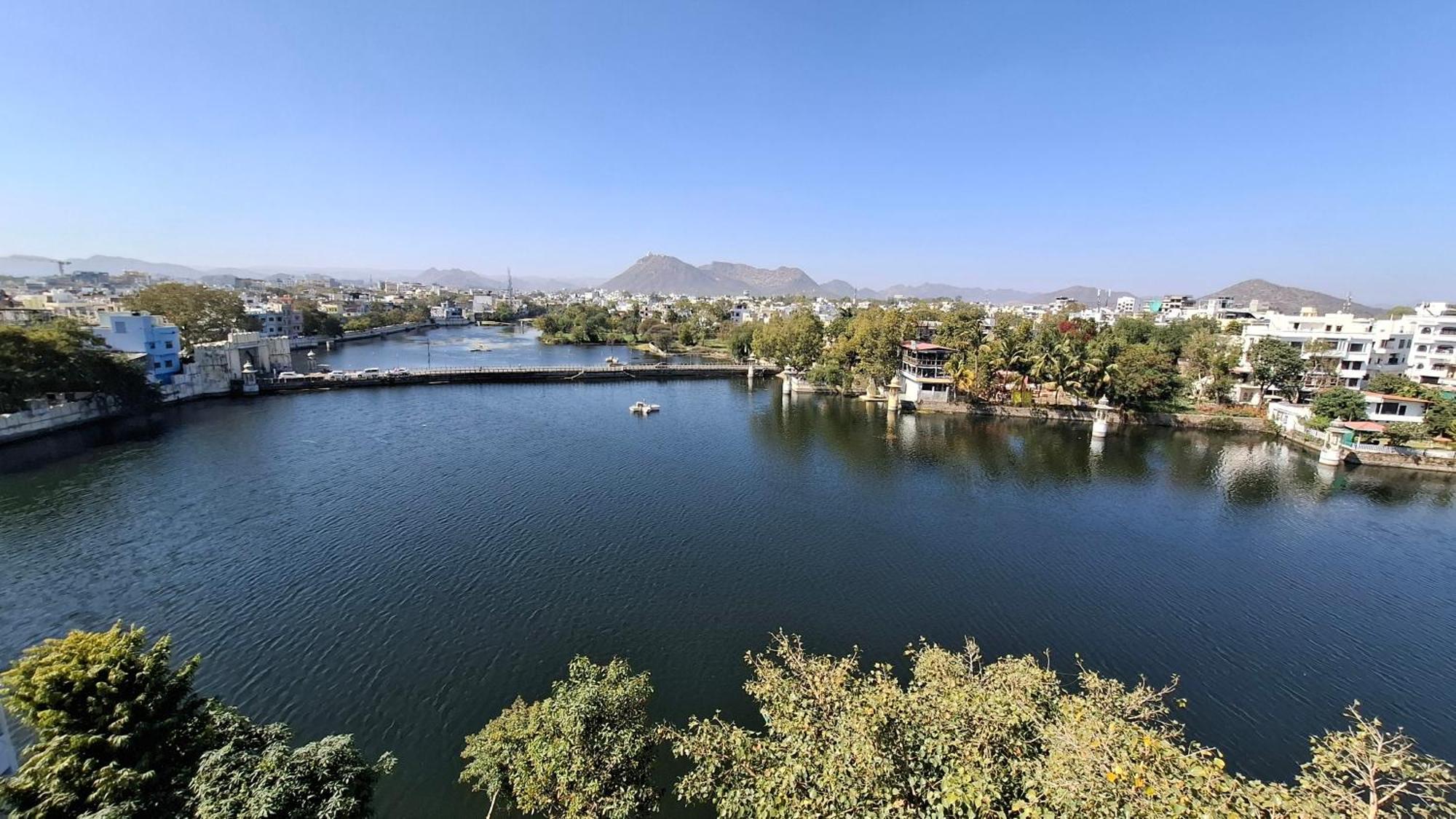 Antariksh Hotell Udaipur Exteriör bild